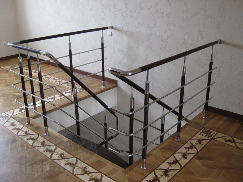 Комбинированные перила Комбинированные перила