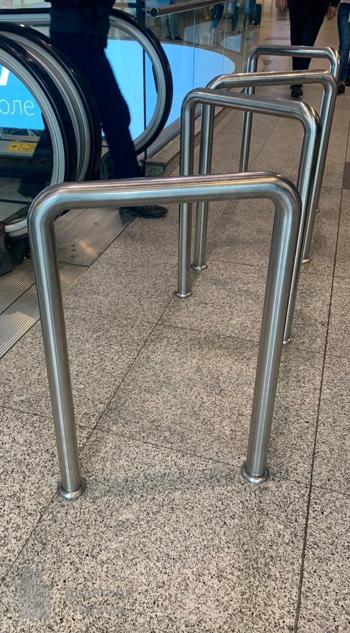 Отбойники для стен Отбойники у эскалатора