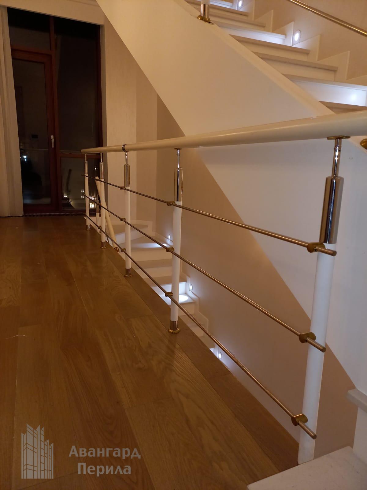 Перила с деревянным поручнем перила с дубовым поручнем