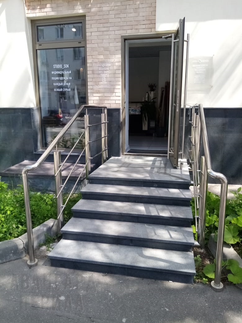 Перила с ригелями для улиц Перила с ригелями на улице