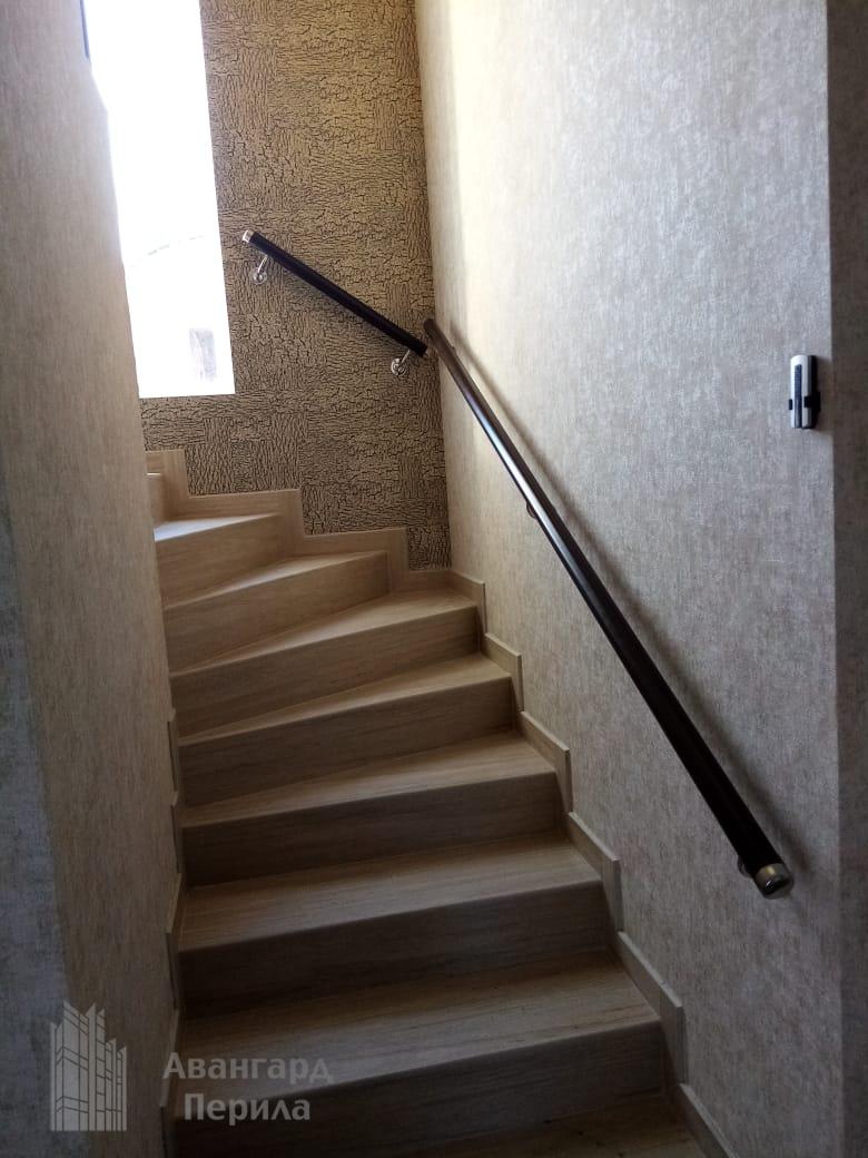 Пристенные поручни из ПВХ пристенный поручень пвх 1