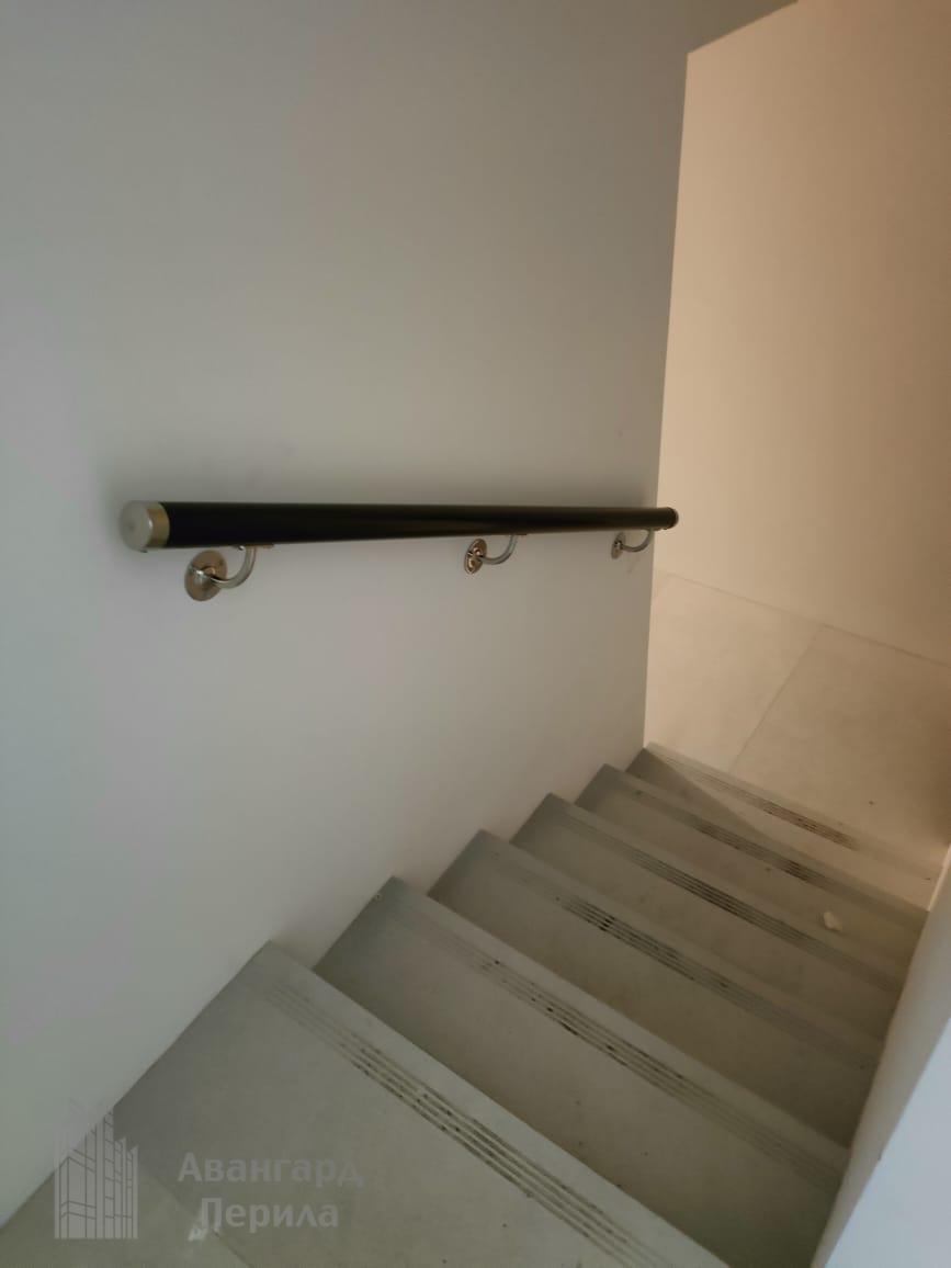 Пристенные поручни из ПВХ Пристенные поручни из ПВХ