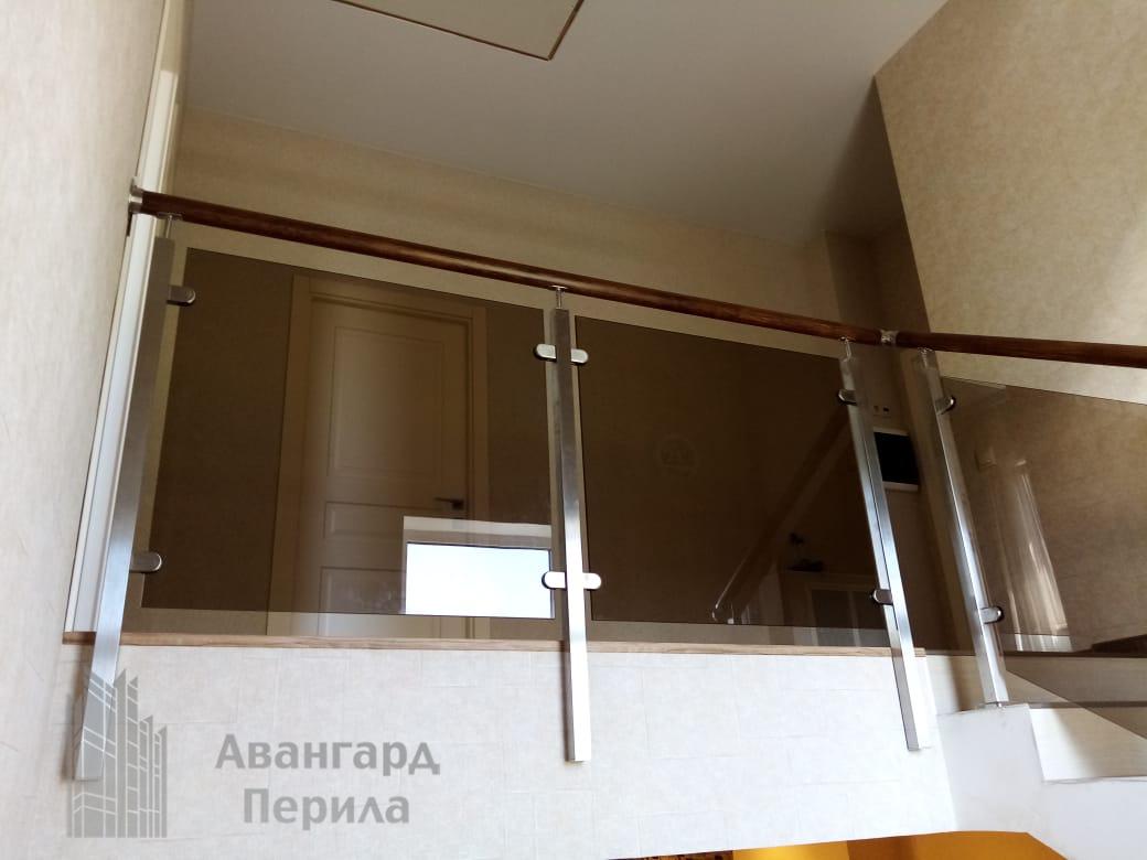 Перила с деревянным поручнем Перила с дубовым поручнем 1